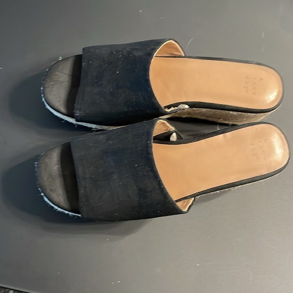 A New Day Women's Wedges Size 9 Black Espadrilles Wedge Sandals Relaxed Vibe - Picture 4 of 10